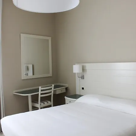 Hotel Astoria 3*