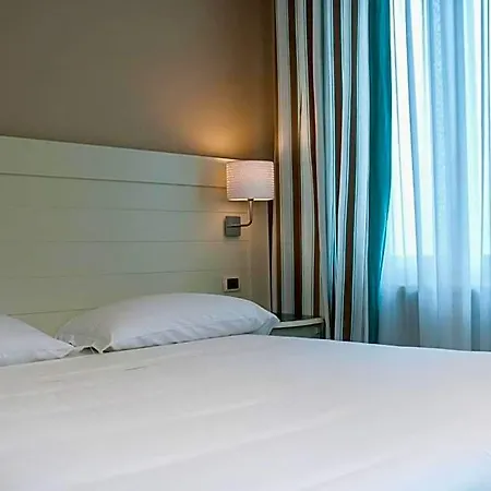 Hotel Astoria 3*