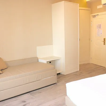 Astoria Szálloda 3*